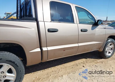 2010 Dodge Dakota Bighorn/Lonestar z USA, uszkodzony, nr VIN 1D7CE3GK7AS107422